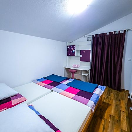 Apartments Mani Trogir Kültér fotó