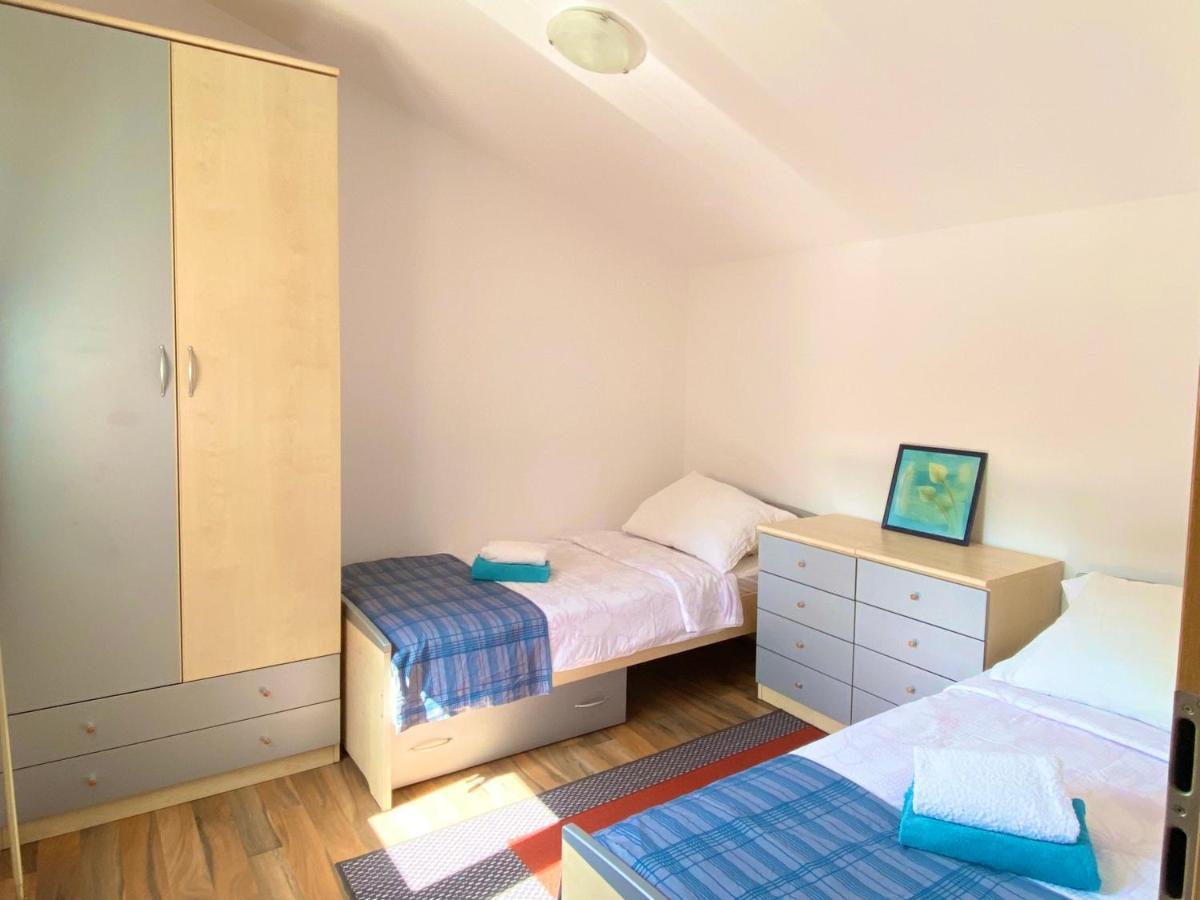 Apartments Mani Trogir Kültér fotó