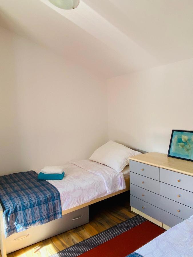 Apartments Mani Trogir Kültér fotó