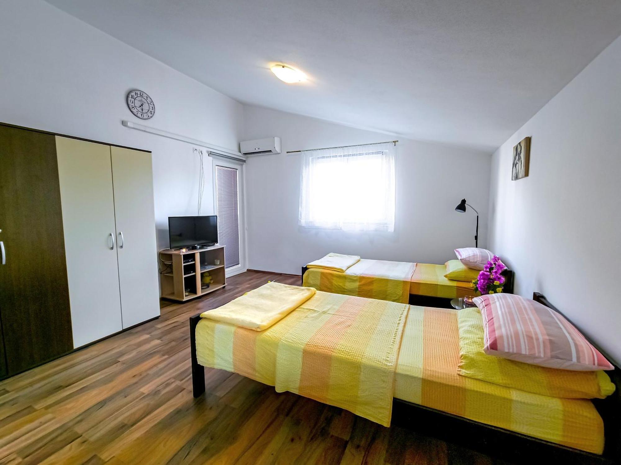 Apartments Mani Trogir Kültér fotó