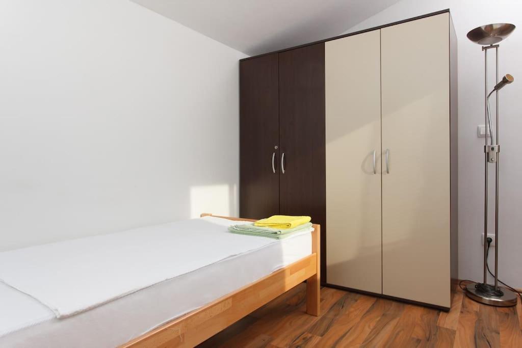 Apartments Mani Trogir Kültér fotó