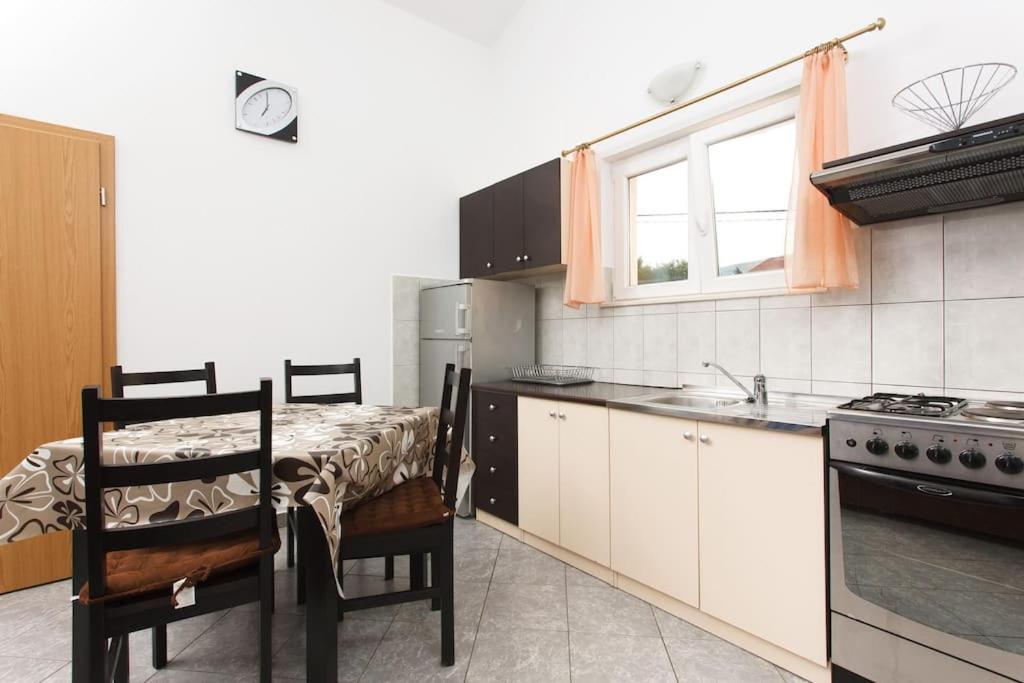 Apartments Mani Trogir Kültér fotó
