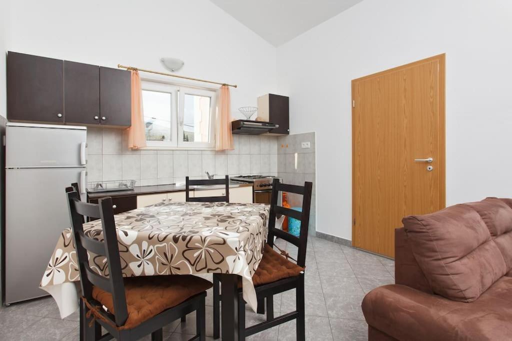 Apartments Mani Trogir Kültér fotó