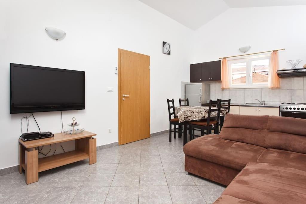 Apartments Mani Trogir Kültér fotó