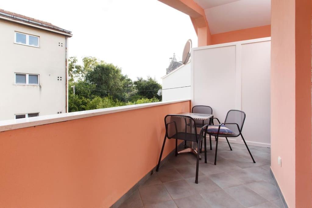 Apartments Mani Trogir Kültér fotó